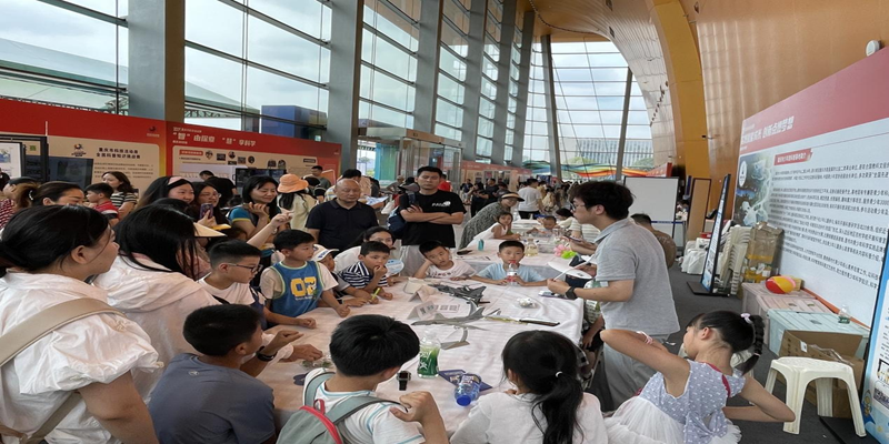 重庆市科技活动周 | 市工程师协会未来工程师分会成功开展航空航天科普活动